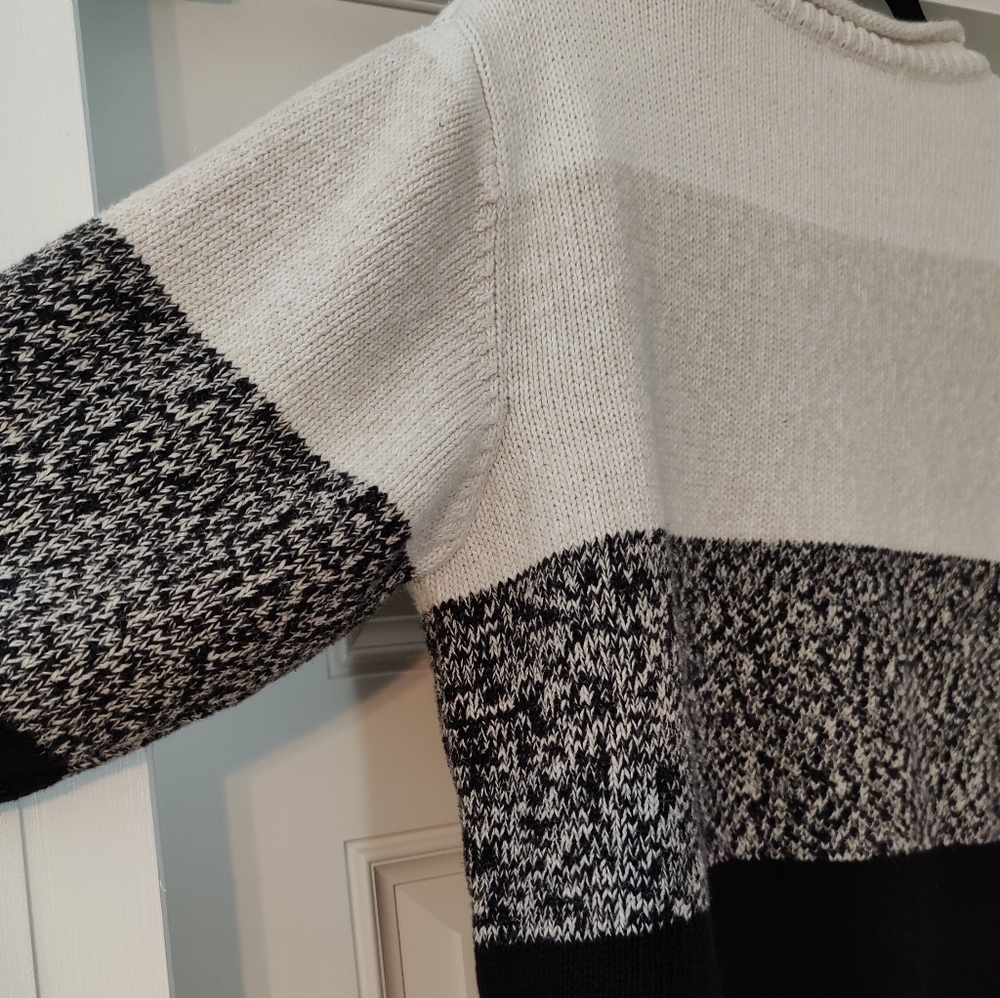 Dress barn woman sweater size 18/20 - Picture 4 of 6